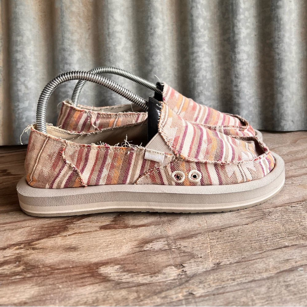Sanuk Donna ST trail slip-on shoes